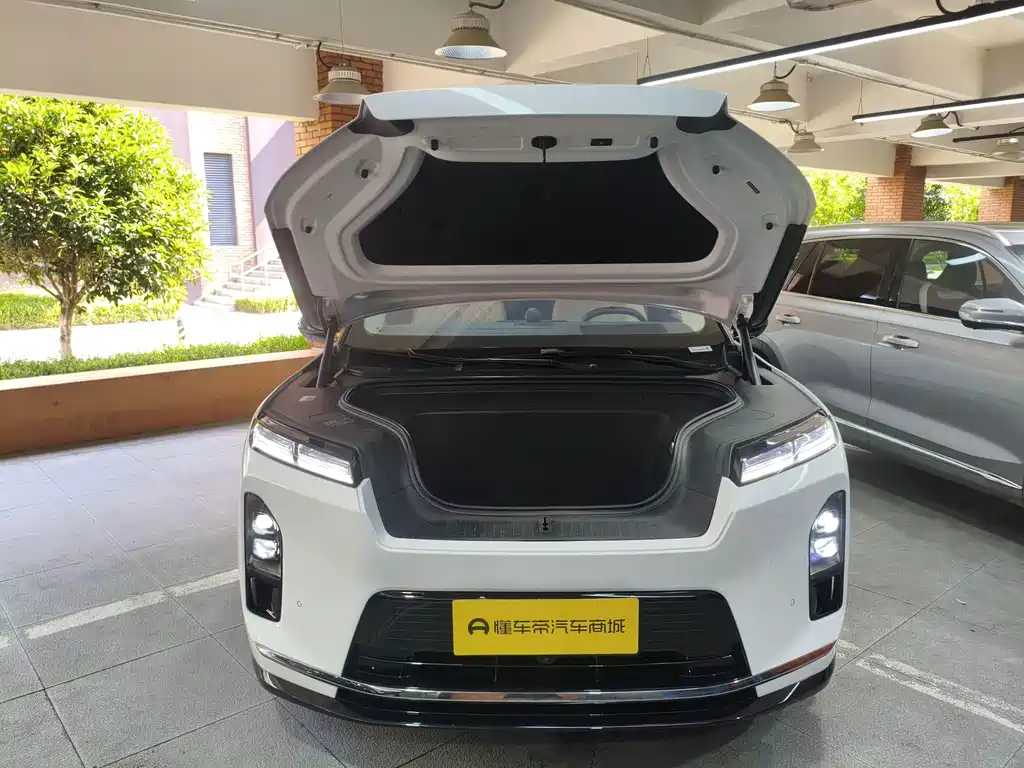 NIO ES8 — миниатюра 19
