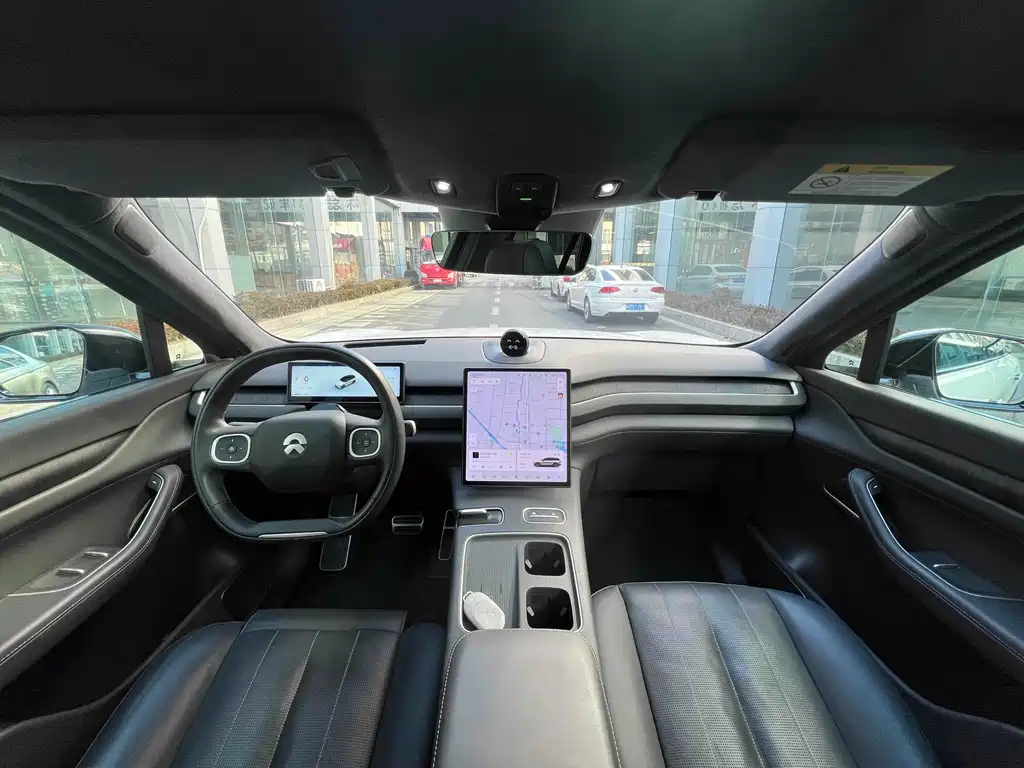 NIO ES8 — миниатюра 2