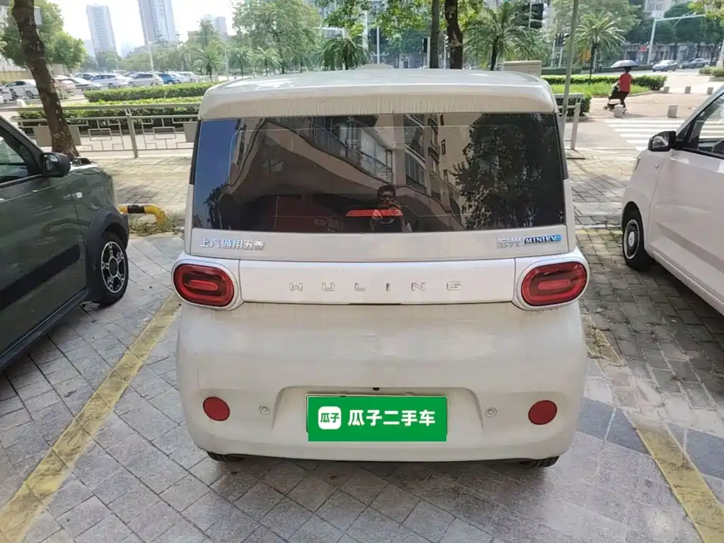 Wuling MINIEV — миниатюра 6