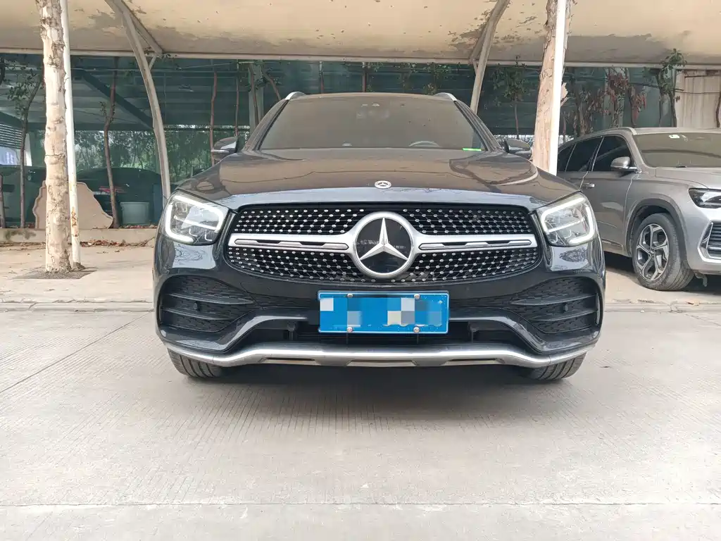 MERCEDES-BENZ GLC