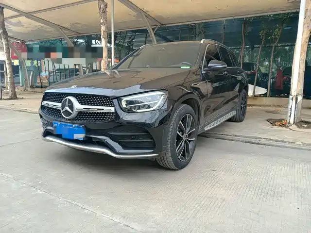 MERCEDES-BENZ GLC