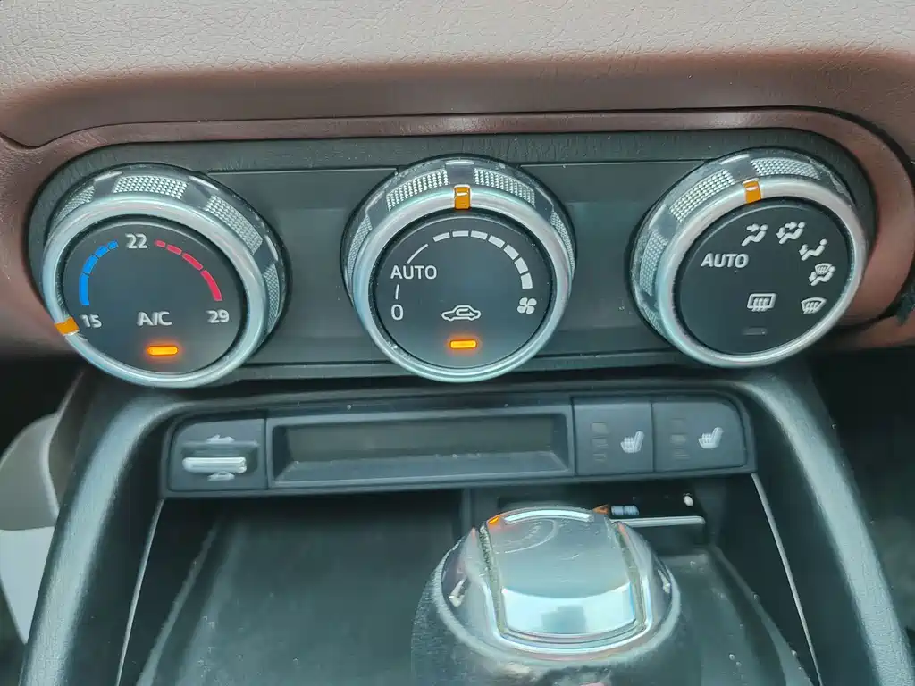 Mazda MX-5 — миниатюра 7
