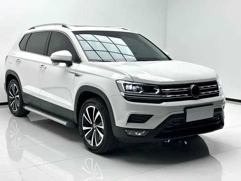 Volkswagen Tharu — миниатюра 3