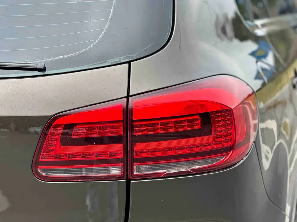 Volkswagen Tiguan — миниатюра 12