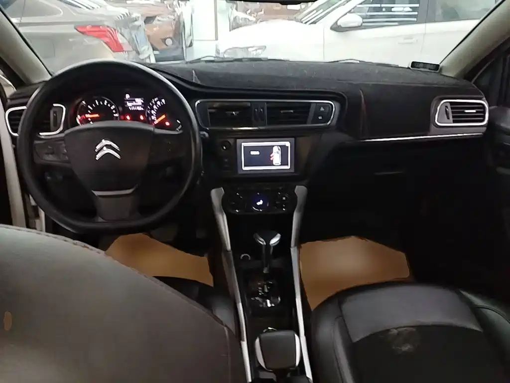 Citroen C3-XR 2015 1.6THP AT