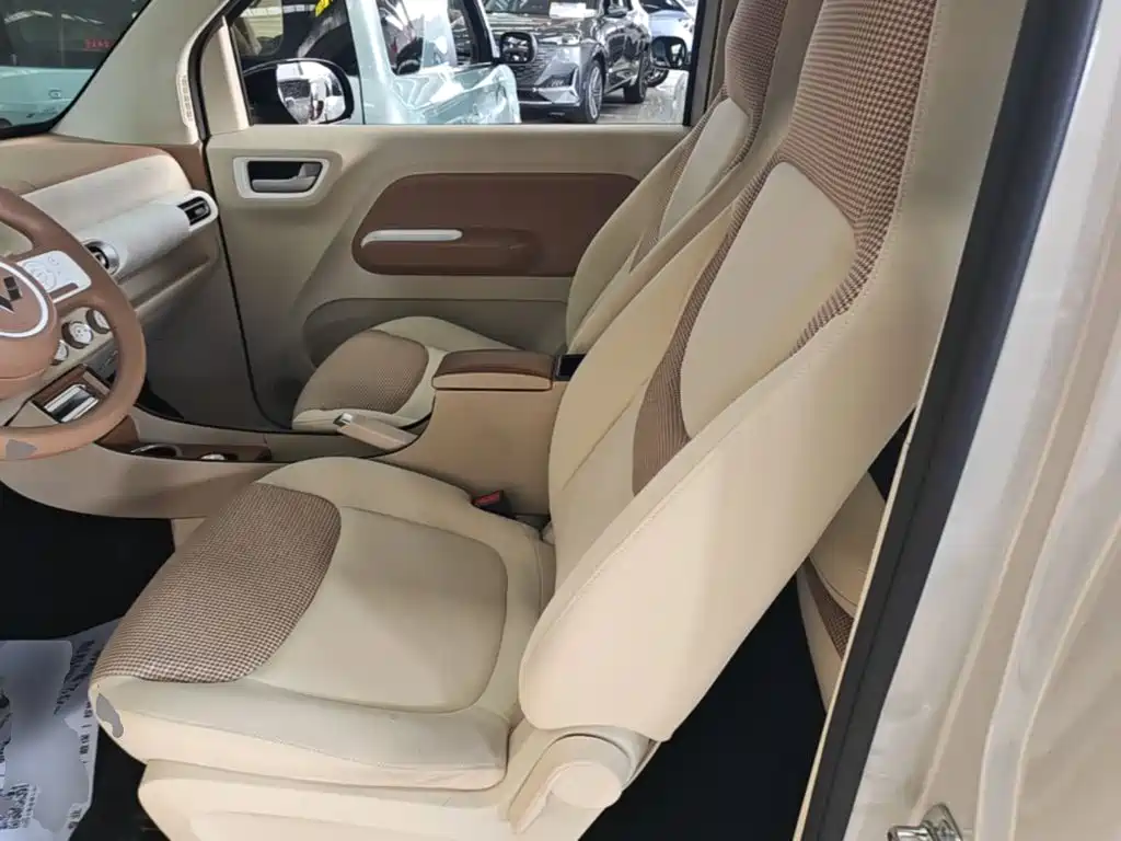 Wuling MINIEV — миниатюра 17