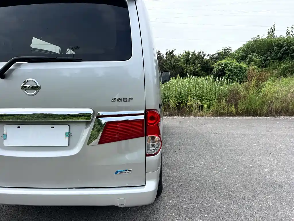 Nissan NV200 — миниатюра 18