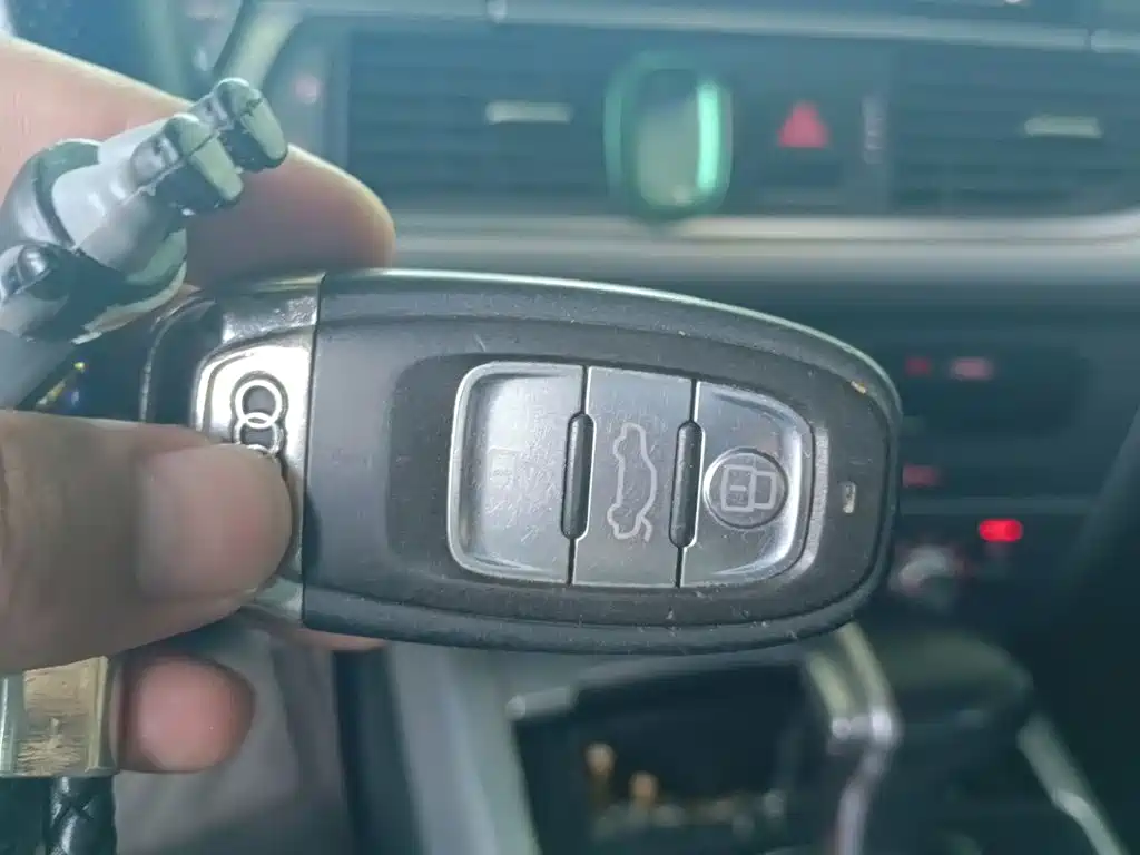 Audi A6L — миниатюра 12