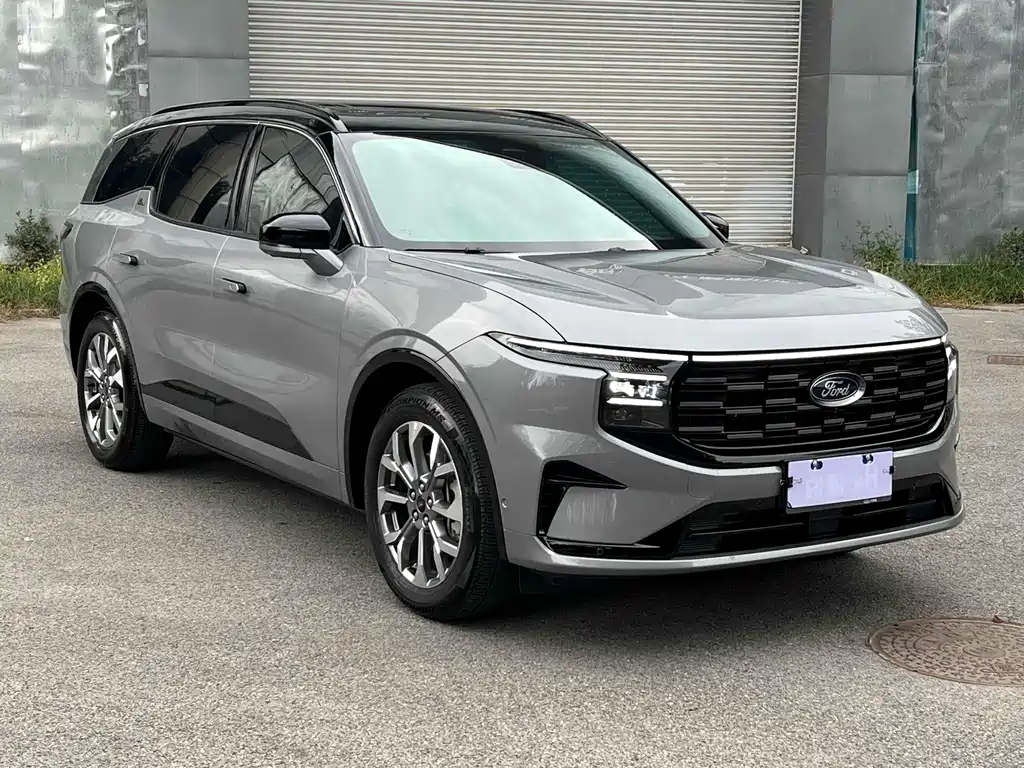 Ford Edge — миниатюра 8