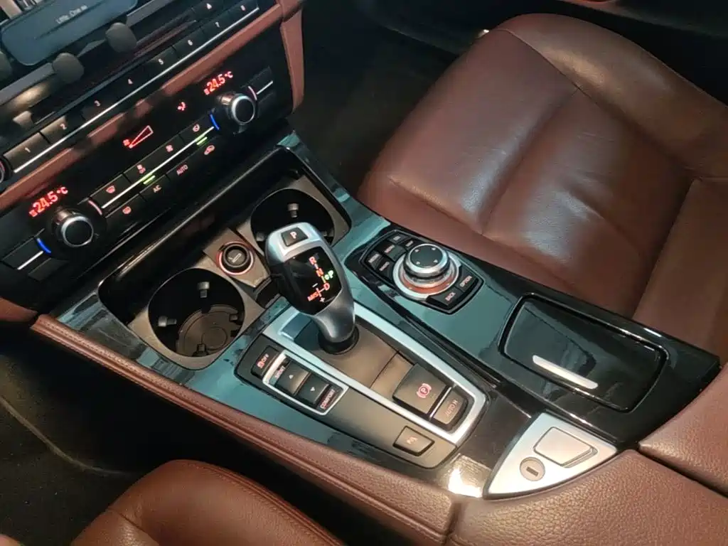 BMW 5 Series (Import) — миниатюра 14