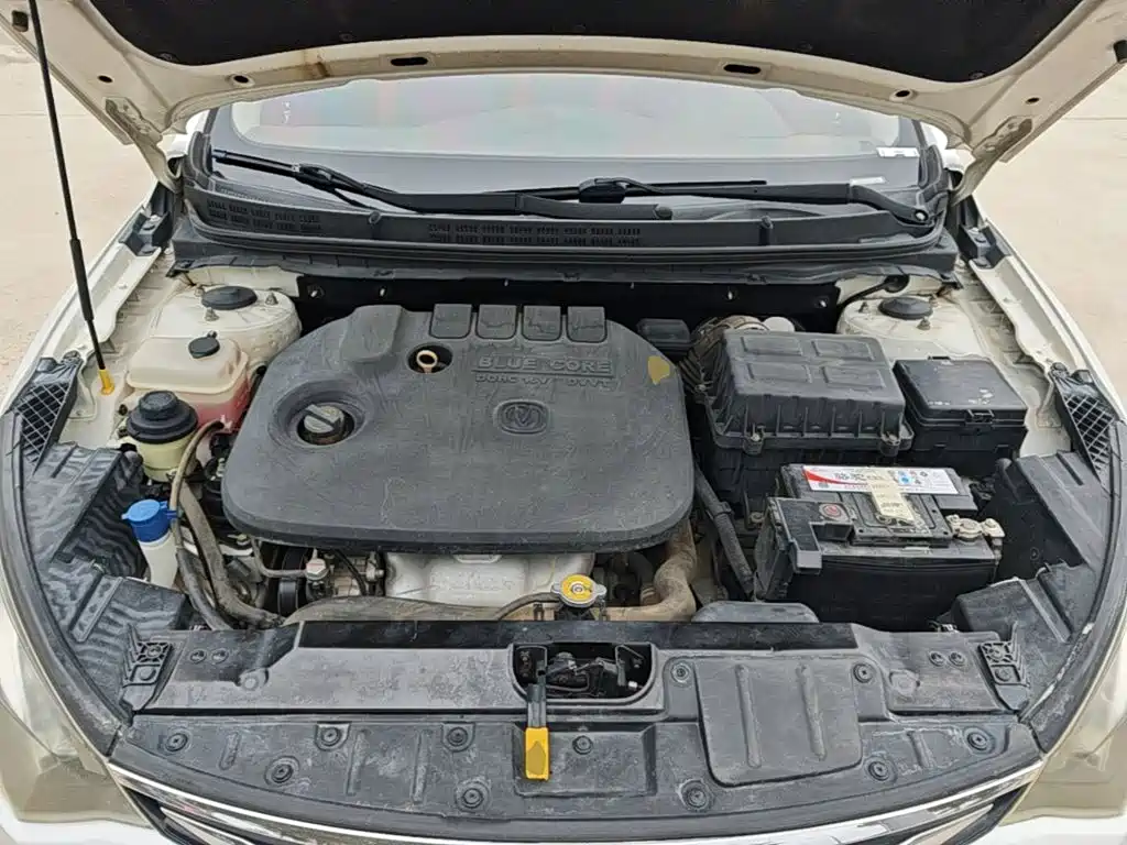 Changan Eado XT — миниатюра 20