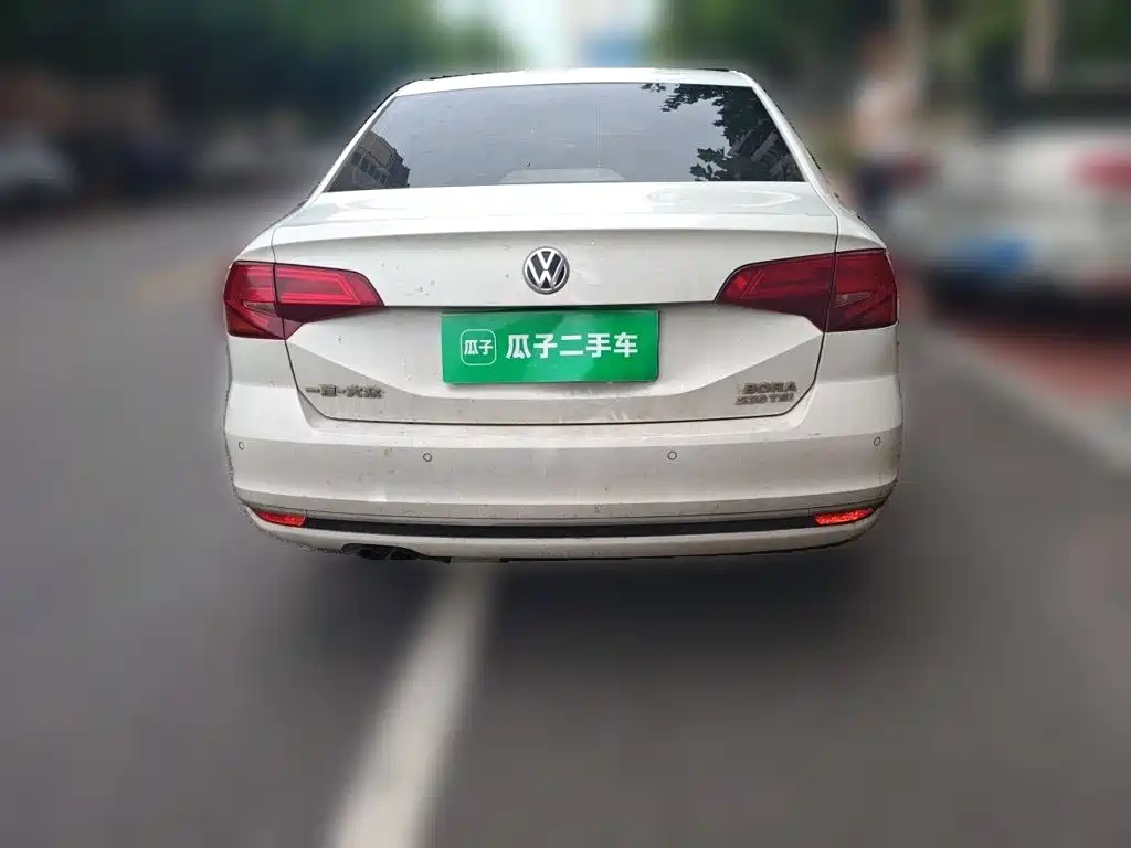 Volkswagen Bora — миниатюра 3