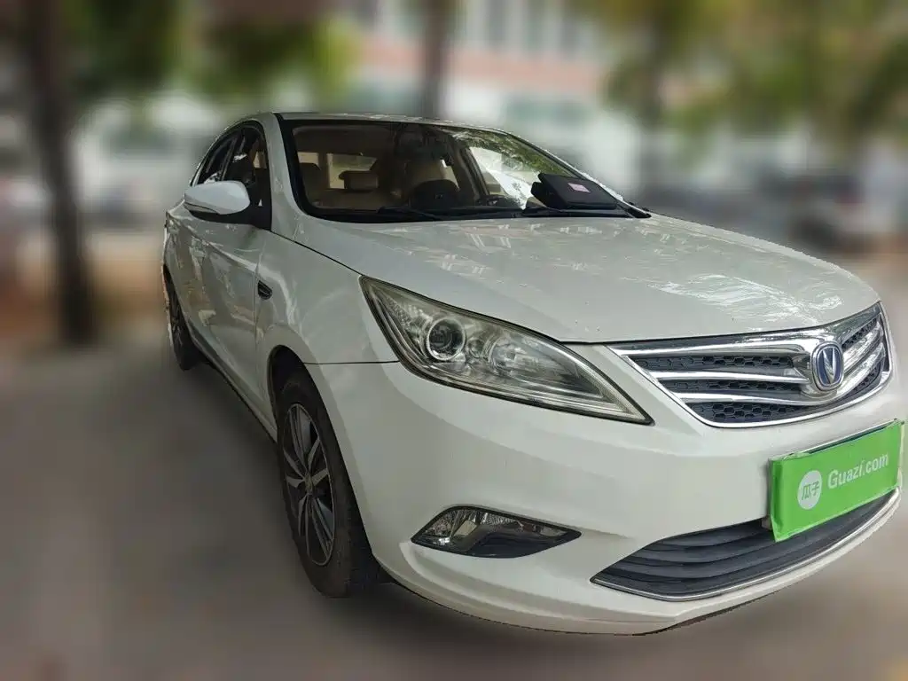 Changan Eado — миниатюра 3