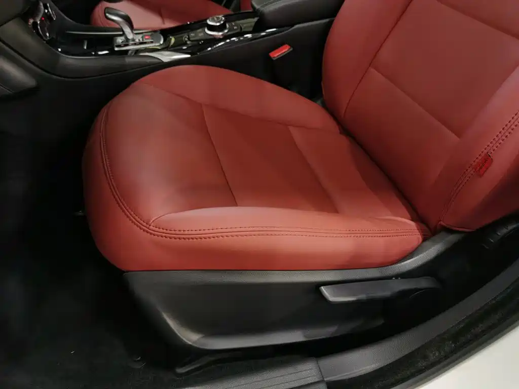 Infiniti QX30 — миниатюра 20