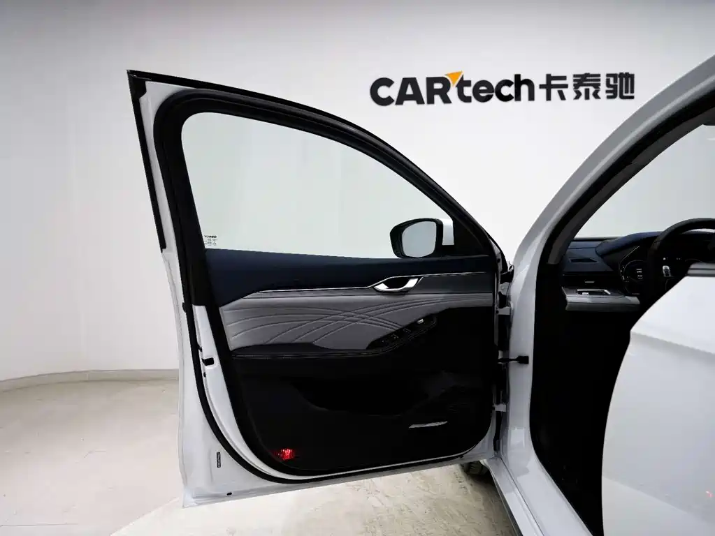 GEELY AUTOMOBILE XINGRUI