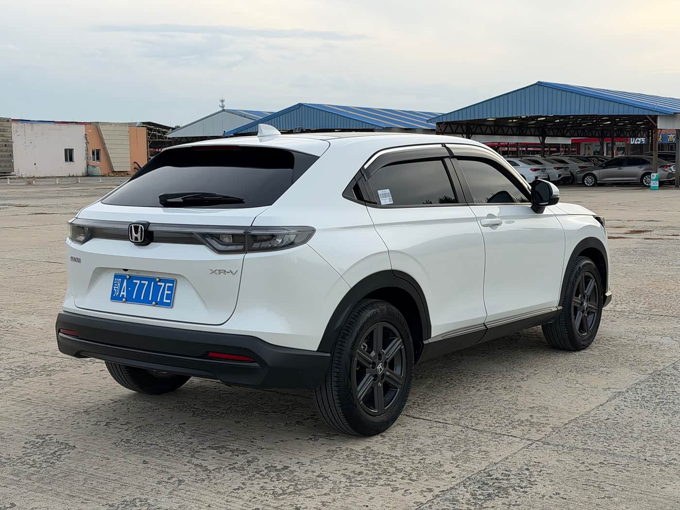 Honda XR-V 1.5 л 2023 г. Белый, пробег 14000 км