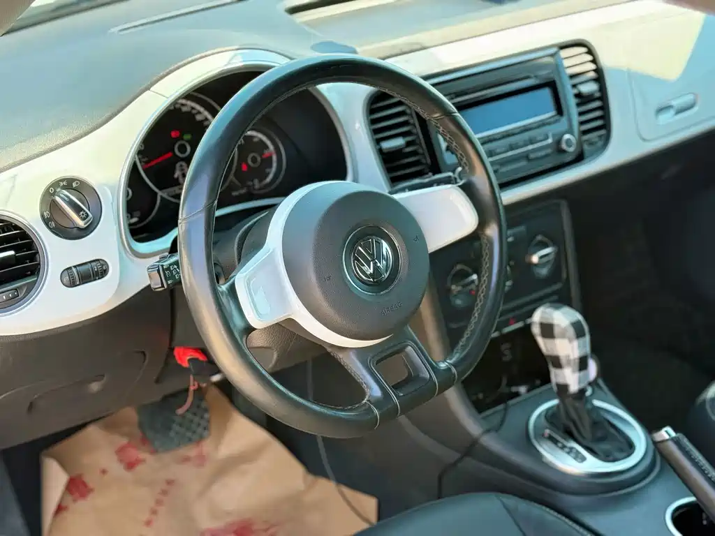 Volkswagen Beetle — миниатюра 8