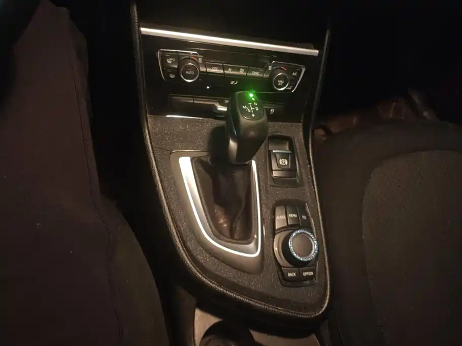 BMW 2 Series Active Tourer — миниатюра 16
