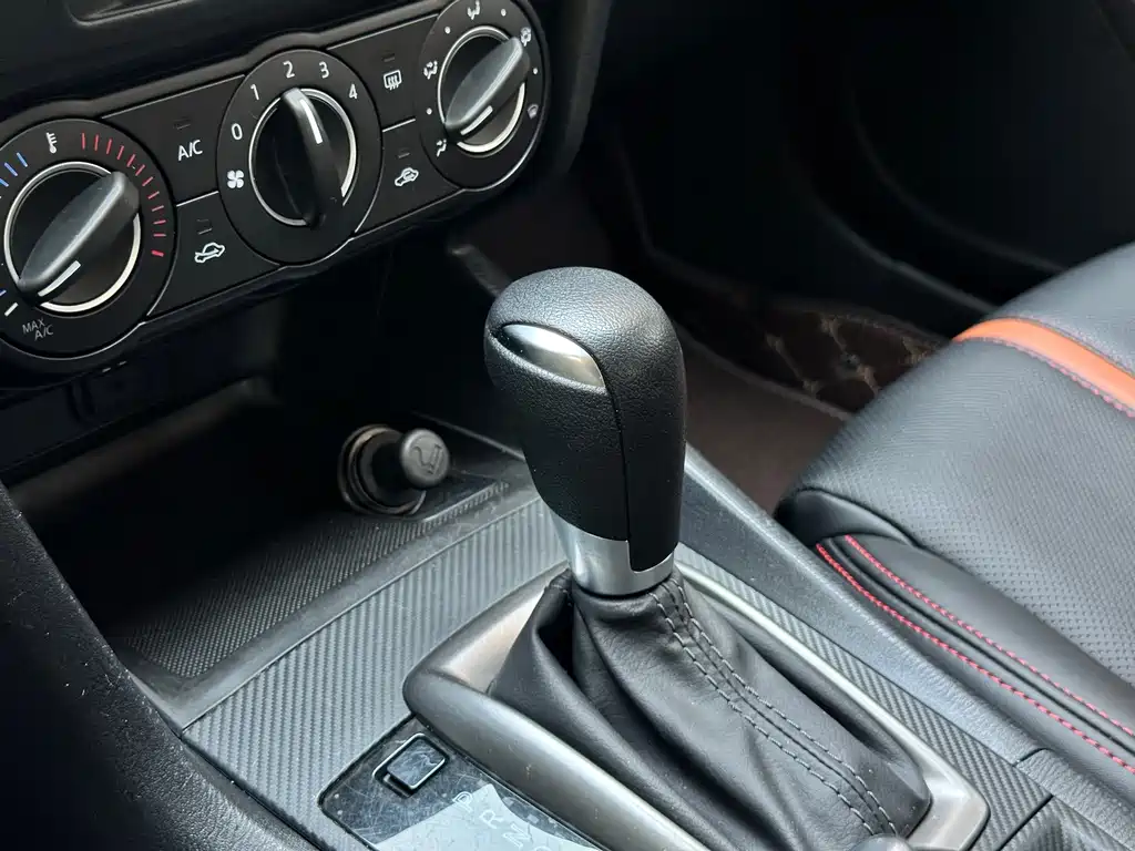 Mazda 3 Axela — миниатюра 27