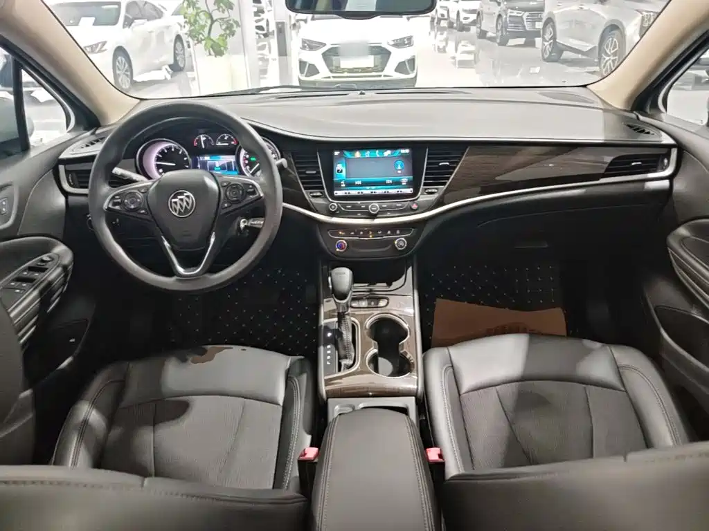 Buick Verano — миниатюра 10