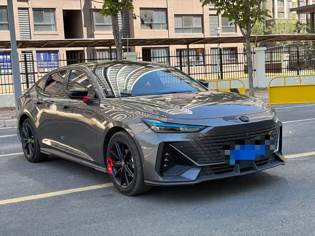 Changan UNI-V — миниатюра 3