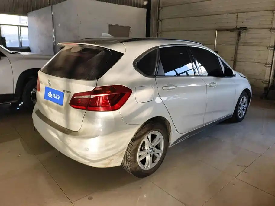 BMW 2 Series Active Tourer — миниатюра 3