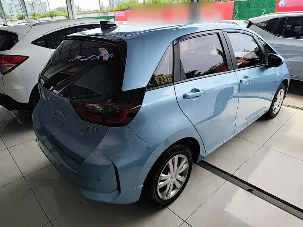 Honda Fit — миниатюра 7
