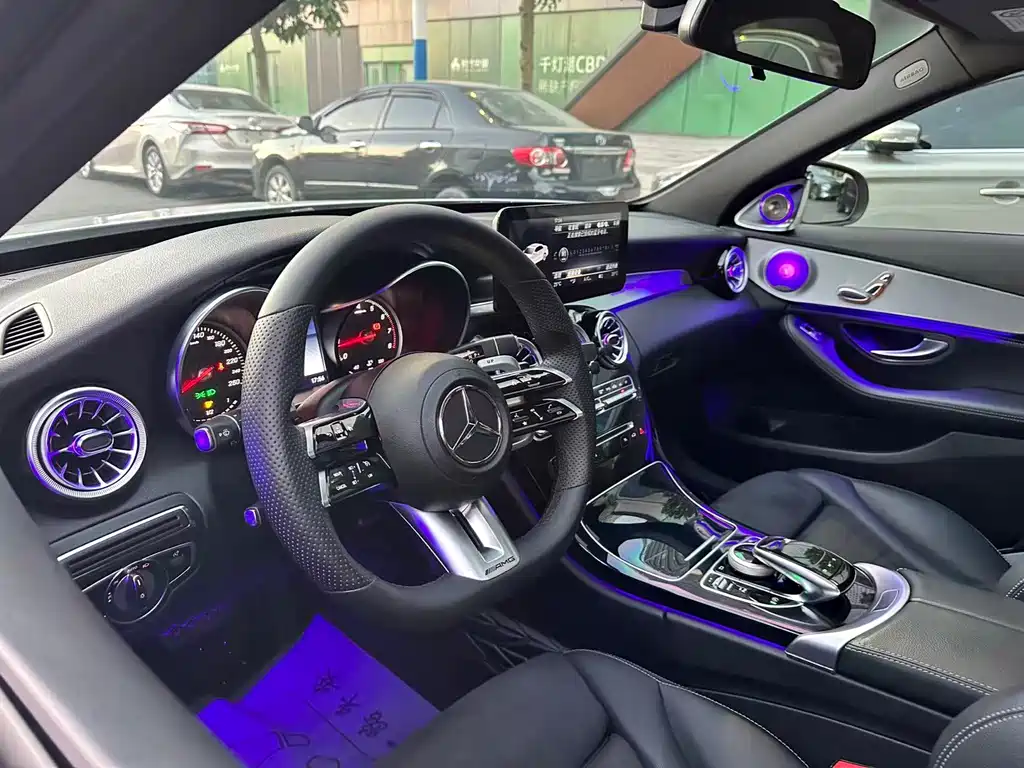 Mercedes-Benz C-Class — миниатюра 12