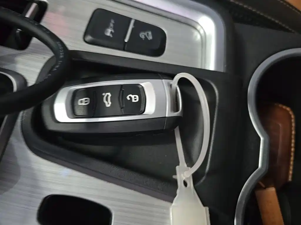 Geely Vision X6 — миниатюра 9
