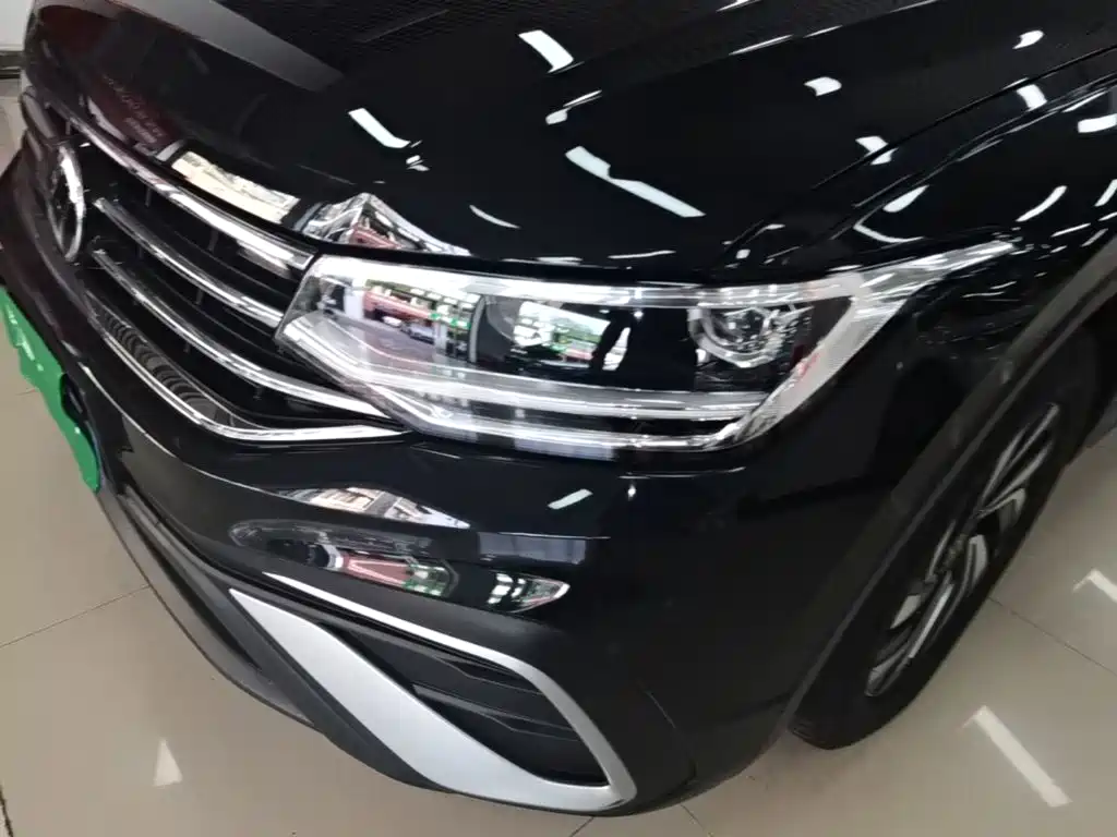Volkswagen Tiguan L — миниатюра 24