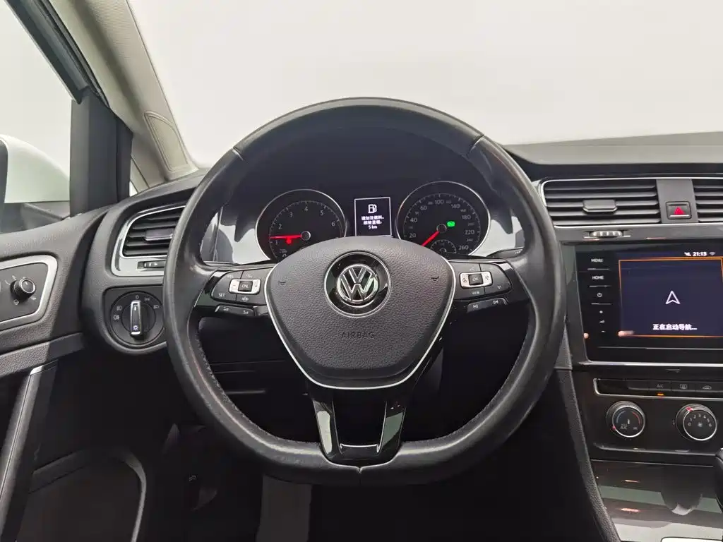 Volkswagen Golf — миниатюра 11