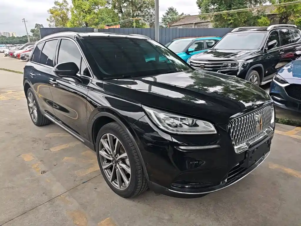 Lincoln Corsair — миниатюра 4