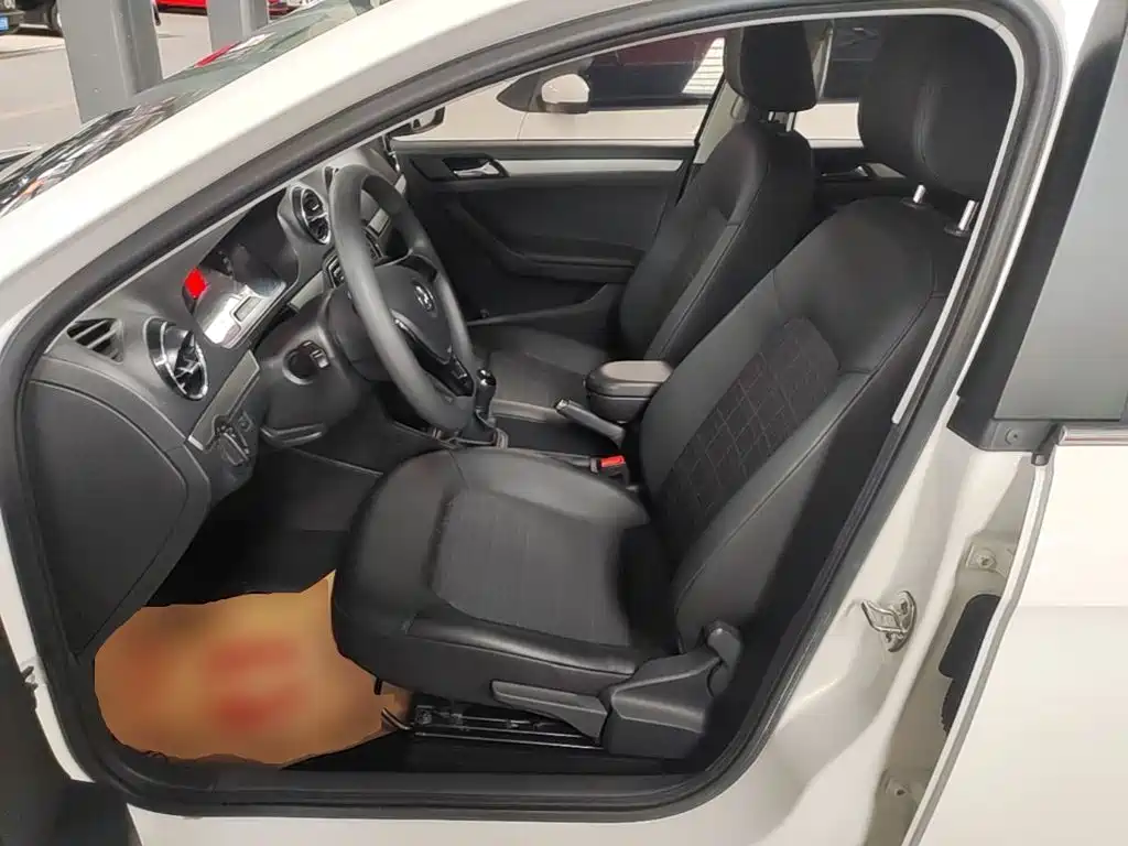 Volkswagen Jetta — миниатюра 15