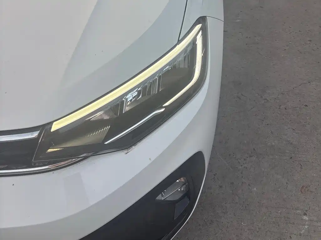 Volkswagen Lavida — миниатюра 6