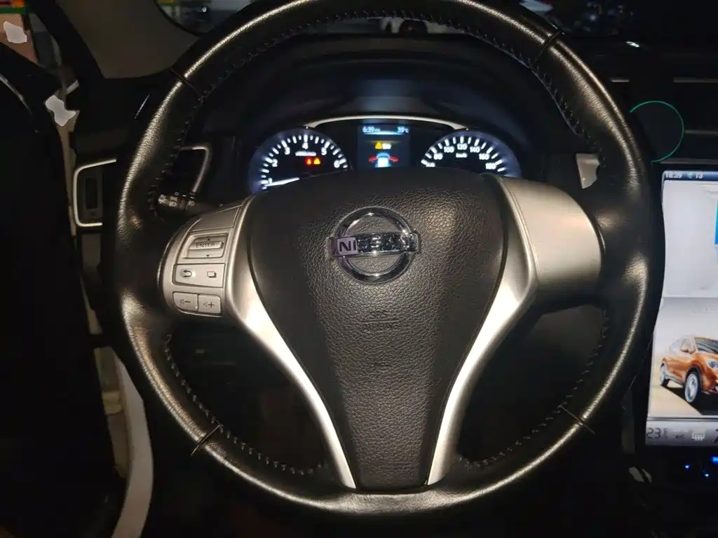 Nissan X-Trail — миниатюра 11