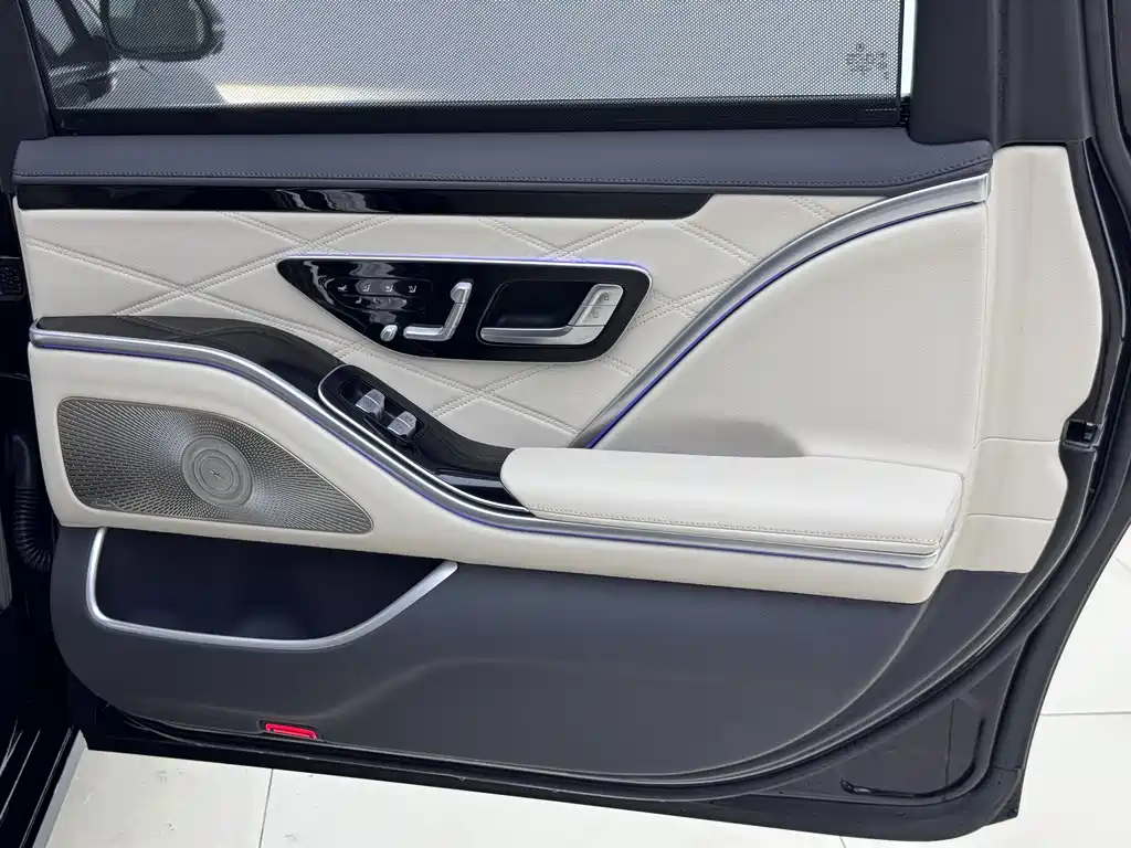 Mercedes-Benz S-Class — миниатюра 10