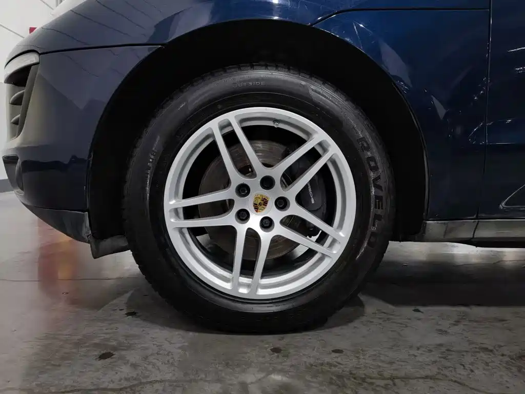 Porsche Macan — миниатюра 17