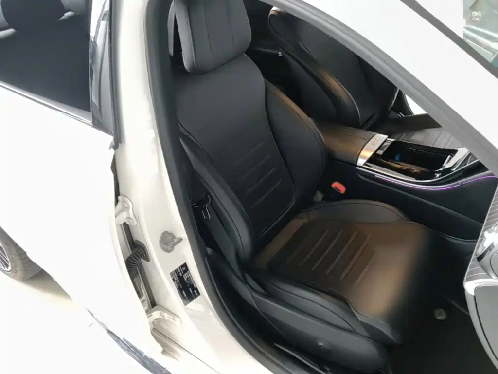 Mercedes-Benz C-Class — миниатюра 25