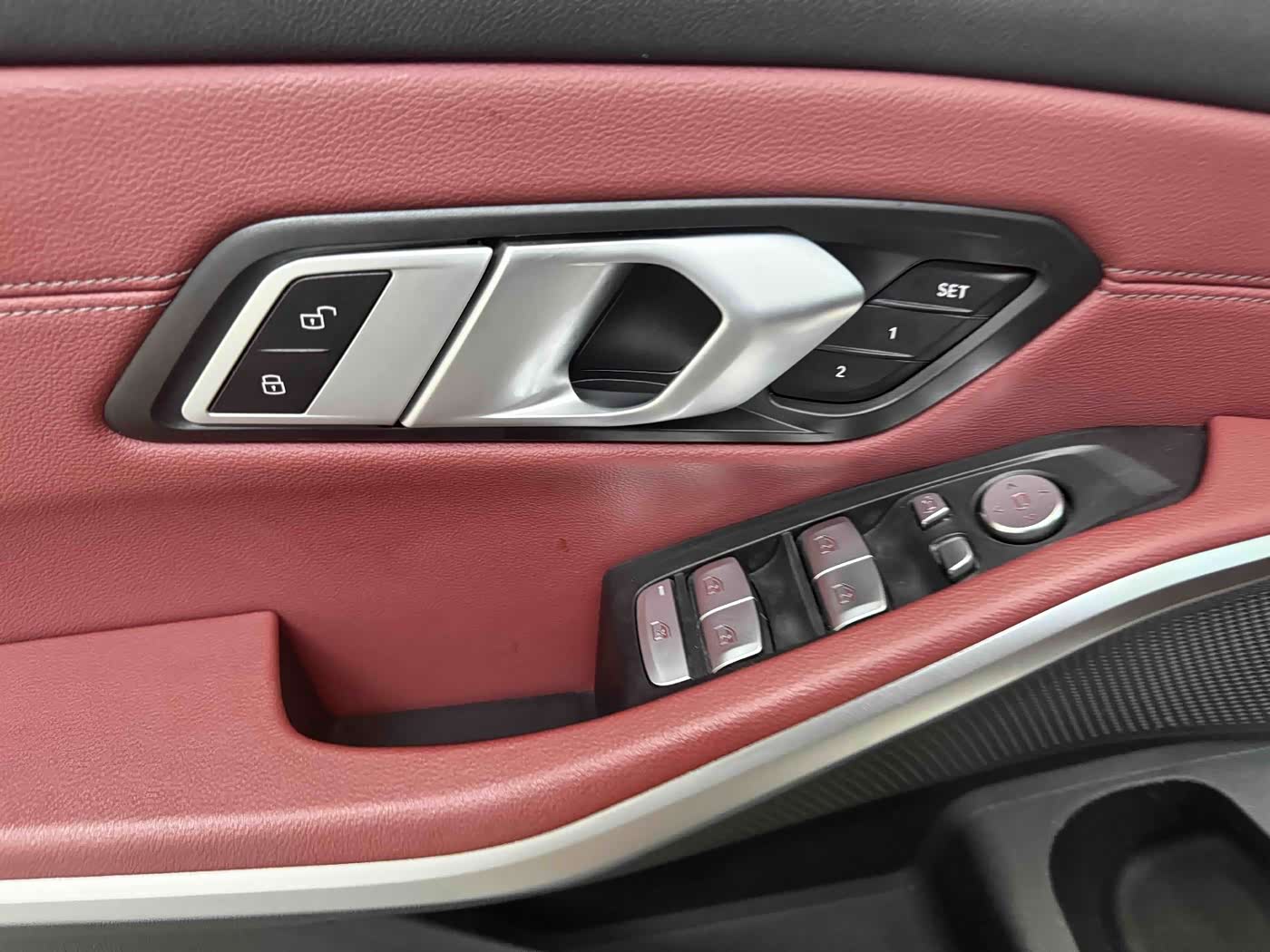 BMW 3 Series 2.0 л 2023 г. Белый, пробег 47000 км