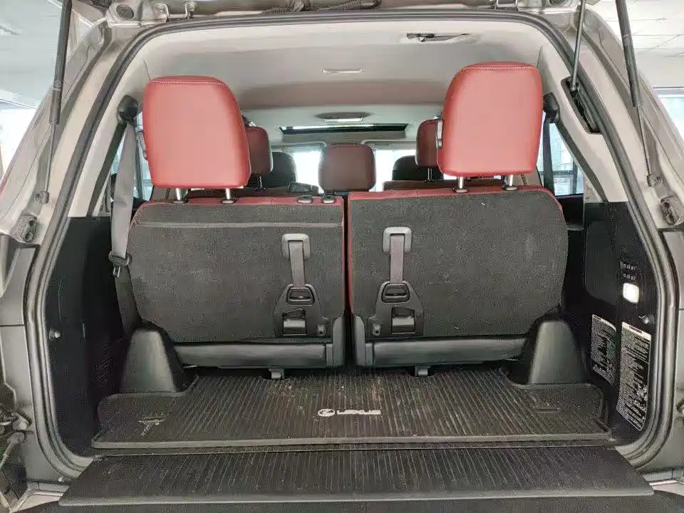 Lexus LX — миниатюра 8