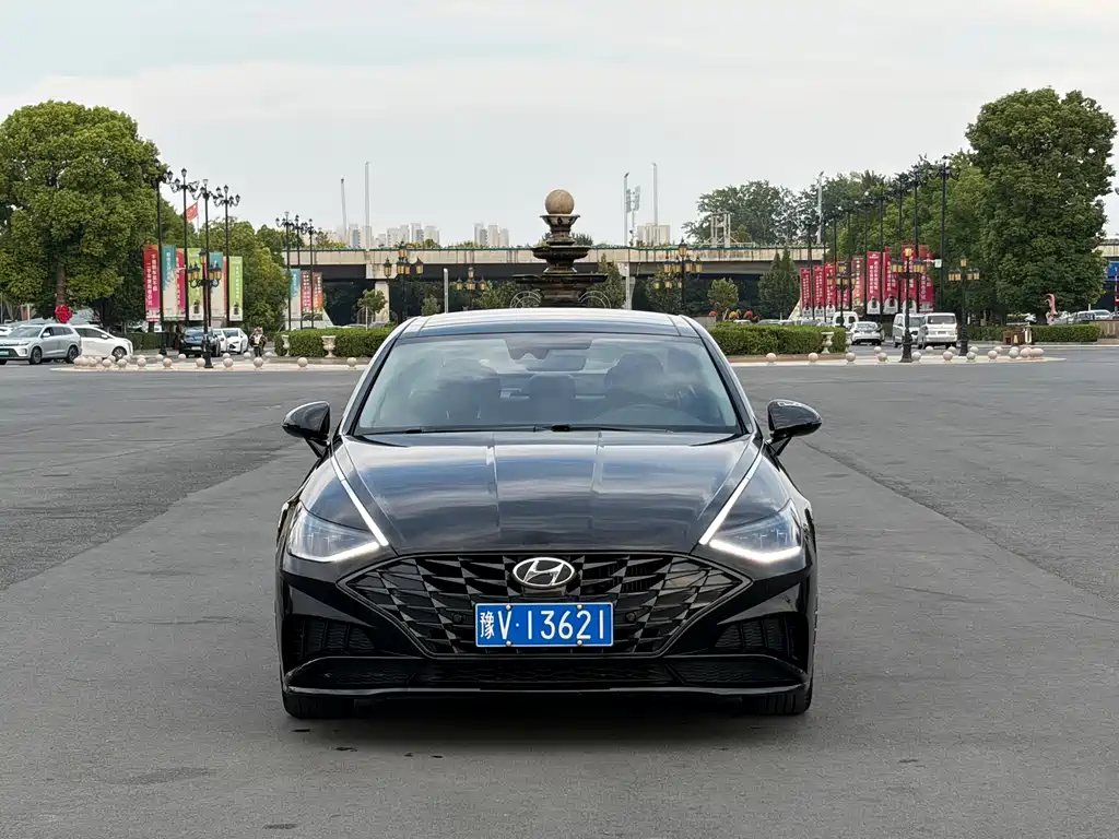 Hyundai Sonata — миниатюра 2