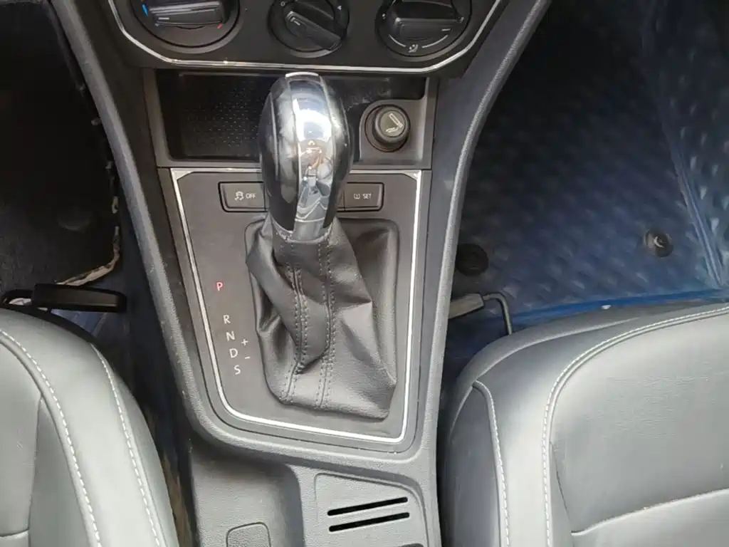 Volkswagen Lavida — миниатюра 14