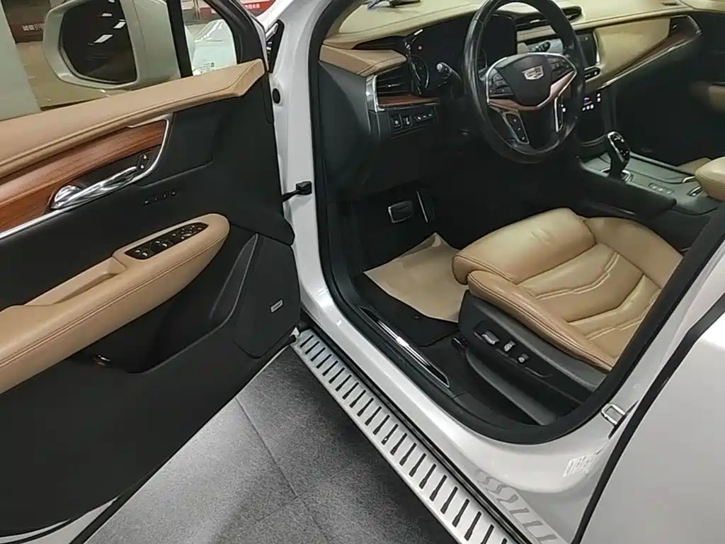 Cadillac XT5 — миниатюра 16