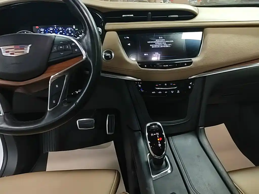 Cadillac XT5 — миниатюра 13