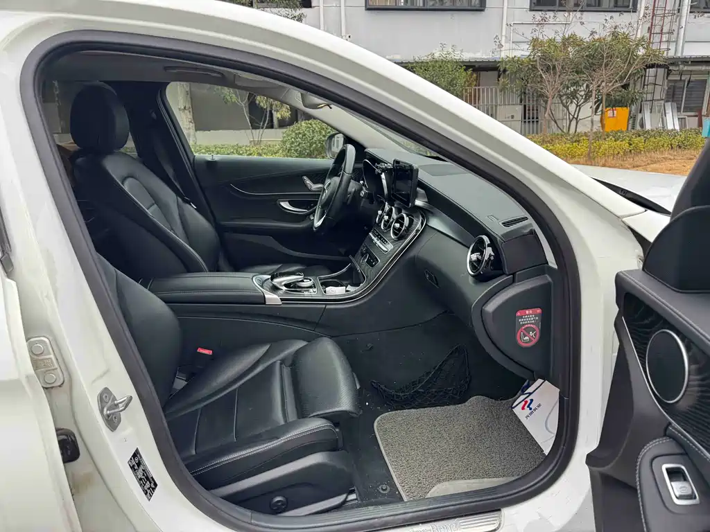 MERCEDES-BENZ C CLASS