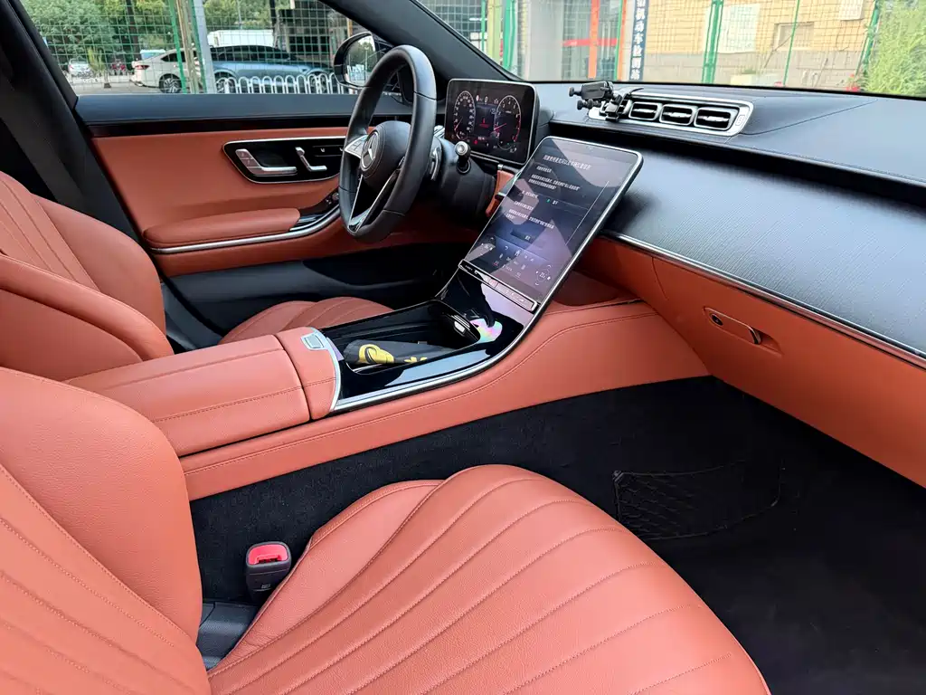 Mercedes-Benz S-Class — миниатюра 13