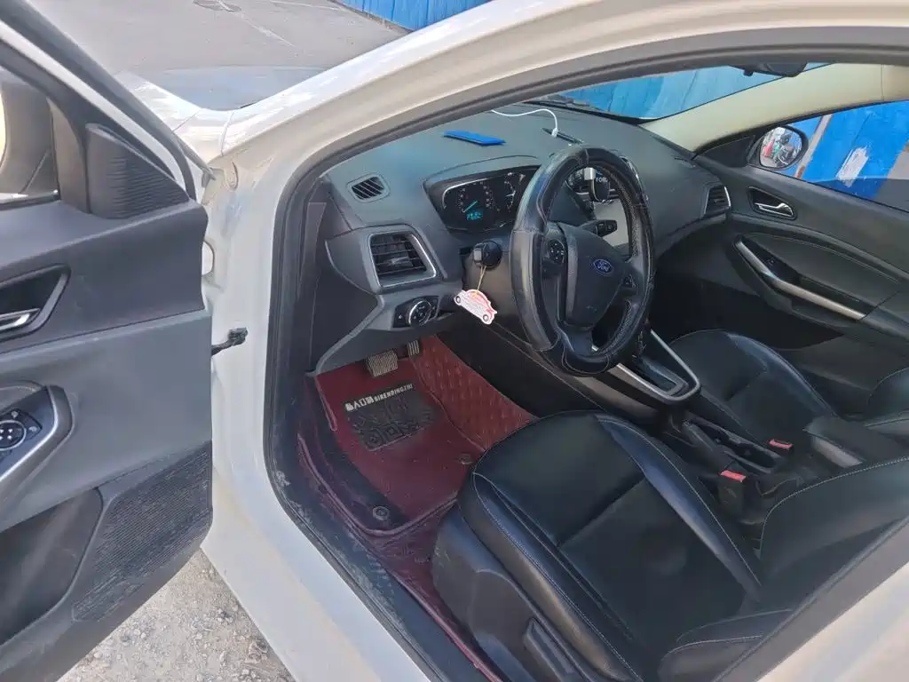 Ford Escort — миниатюра 13