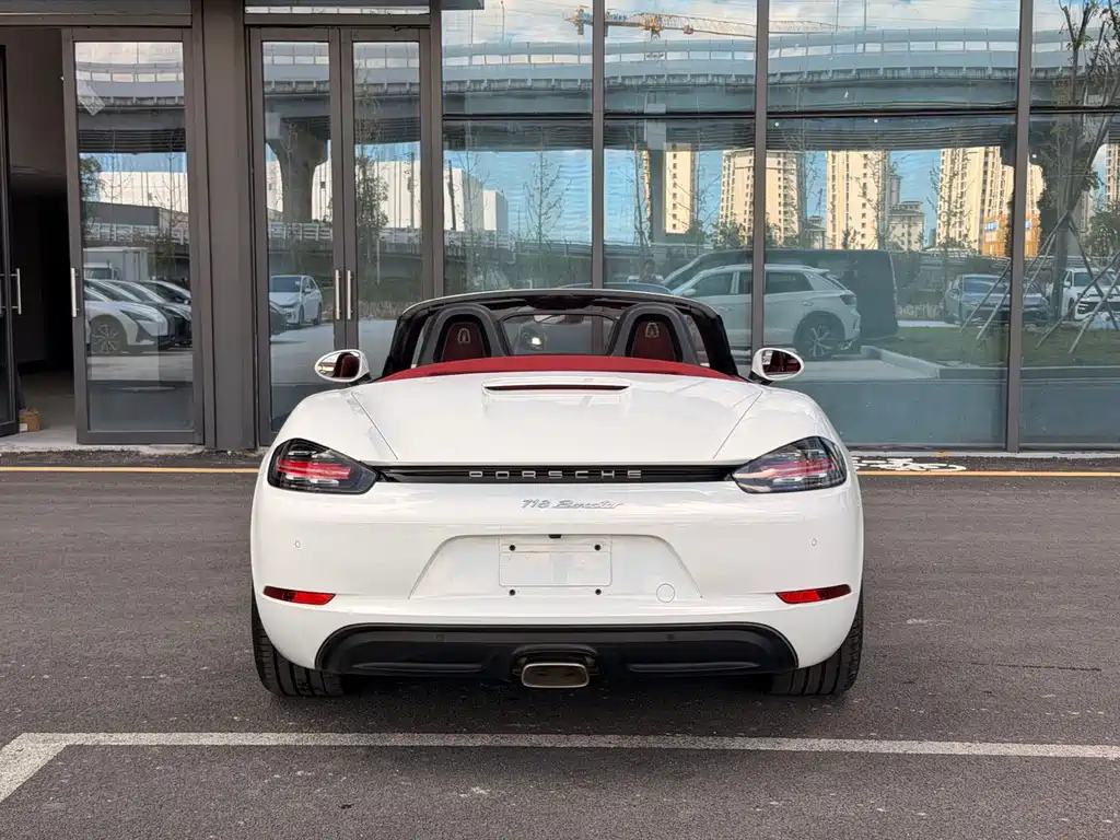 PORSCHE  718