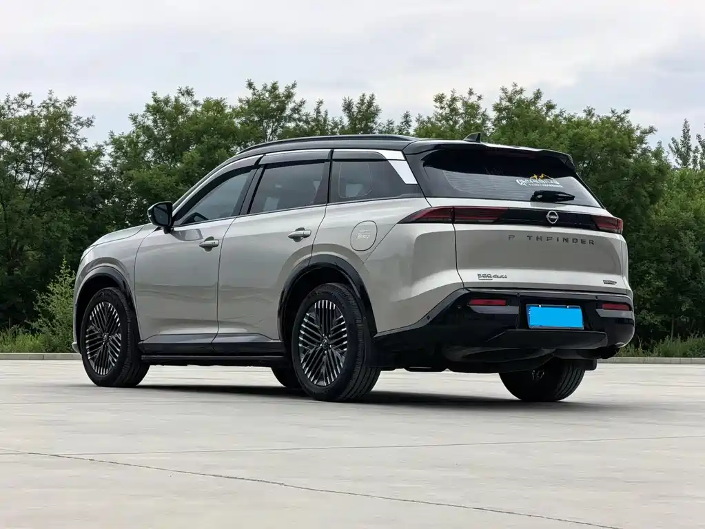 Nissan Teramont — миниатюра 4