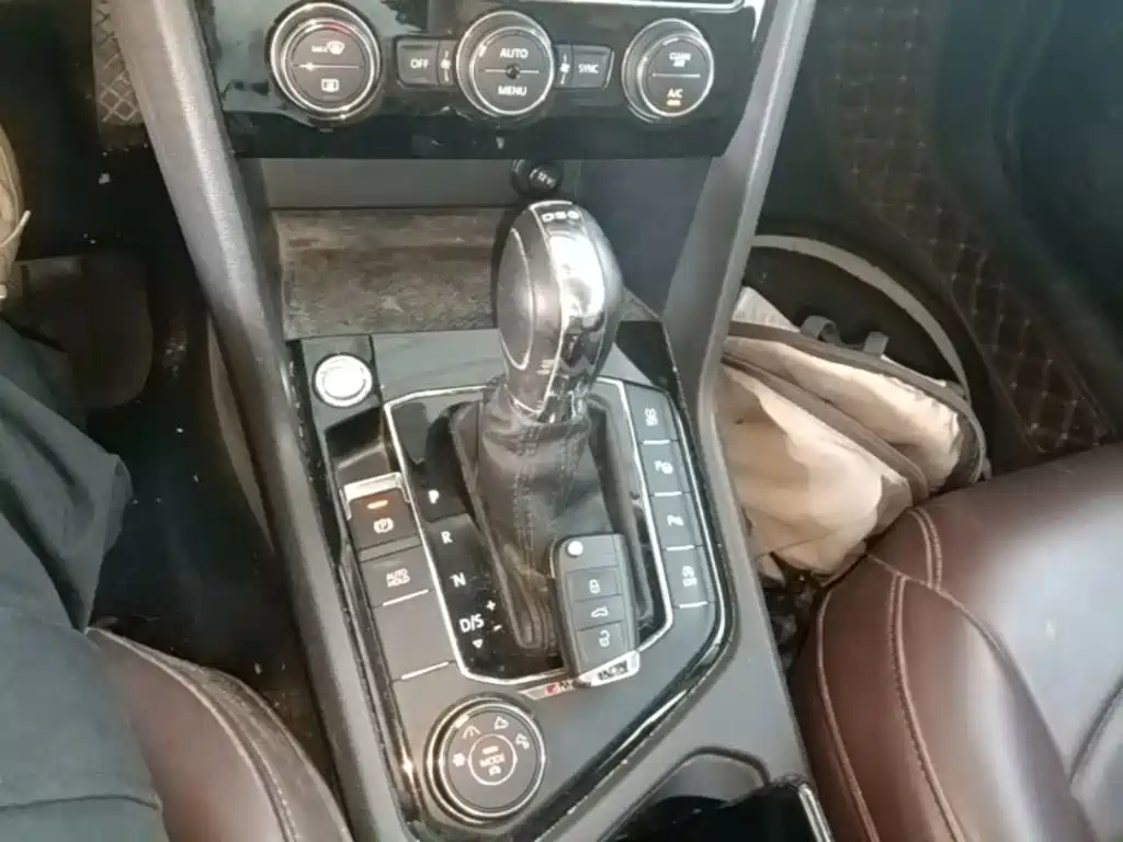 Volkswagen Tharu — миниатюра 14